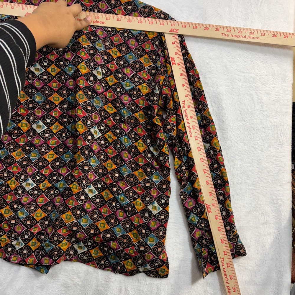 Vintage Tess M Button Up Top 100% Silk Maximalist Artsy Geometric Abstract 90s - Picture 8 of 10